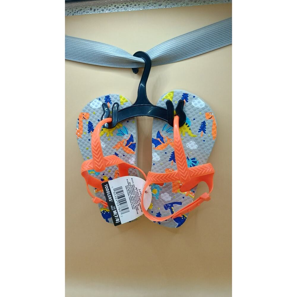 Juncture Boys Toddler Flip Flop/ Sandals With Heal Strap - Size M 7/8 NWT